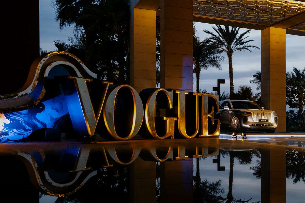 مشاركة هونشي في Vouge Arabia